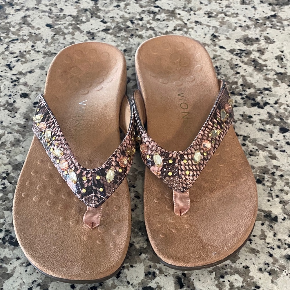 VIONIC Women's Tan Embellished Sandals